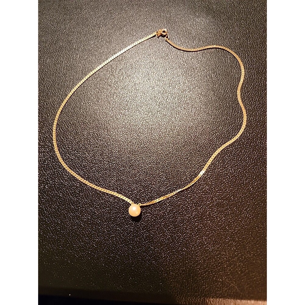 Gold Tone 18" Necklace With Attached Simulated Pearl Drop - Picture 2 of 5